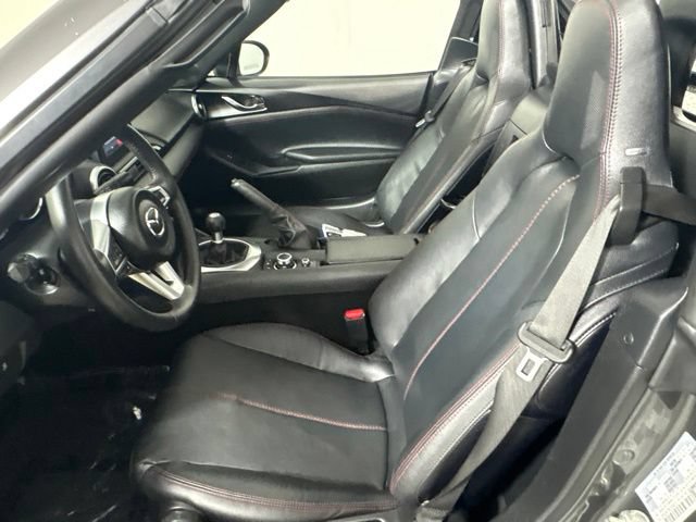Used 2019 MAZDA MX-5 Miata RF Grand Touring RWD image 18