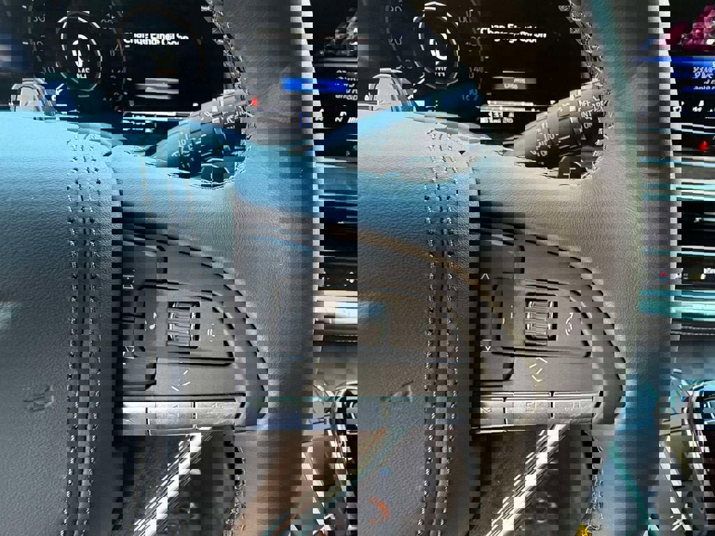 New 2024 Cadillac Escalade Premium Luxury Platinum image 16