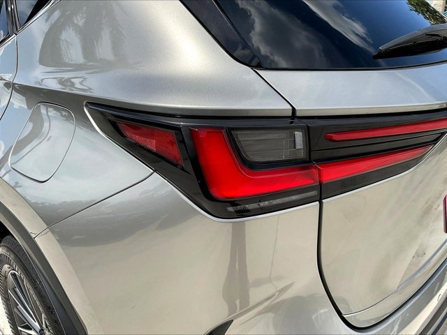 Used 2025 Lexus NX 250 FWD w/ Cold Area Package image 29