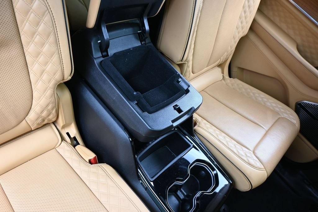 Used 2023 Jeep Grand Cherokee L Summit AWD/4WD image 49
