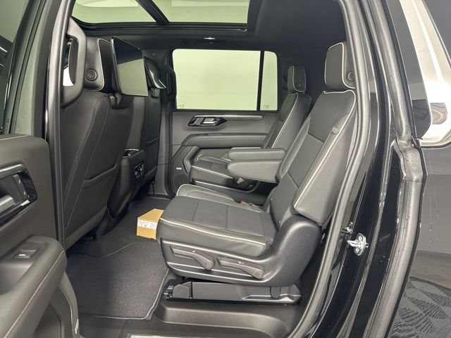 New 2026 Chevrolet Suburban Premier AWD/4WD image 22