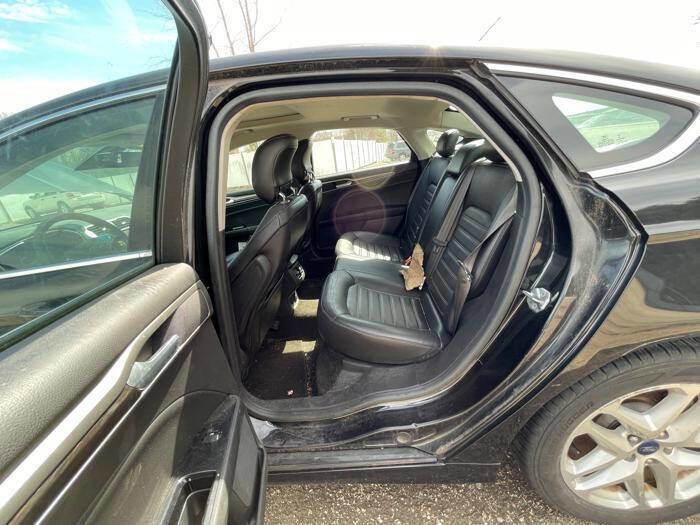 Used 2014 Ford Fusion SE w/ Equipment Group 202A image 23