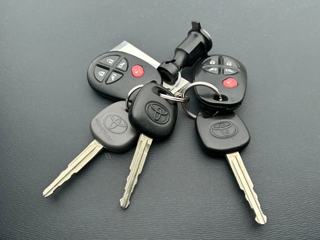 Used 2014 Toyota Sienna LE image 30