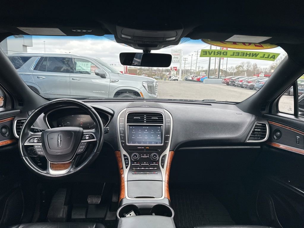 Used 2019 Lincoln Nautilus Select image 2