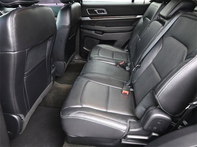 Used 2016 Ford Explorer Limited image 19