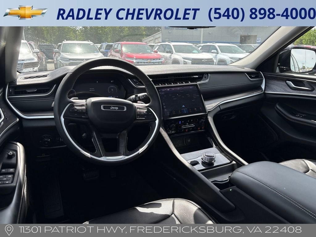 Used 2023 Jeep Grand Cherokee L Limited w/ Luxury Tech Group II AWD/4WD image 25