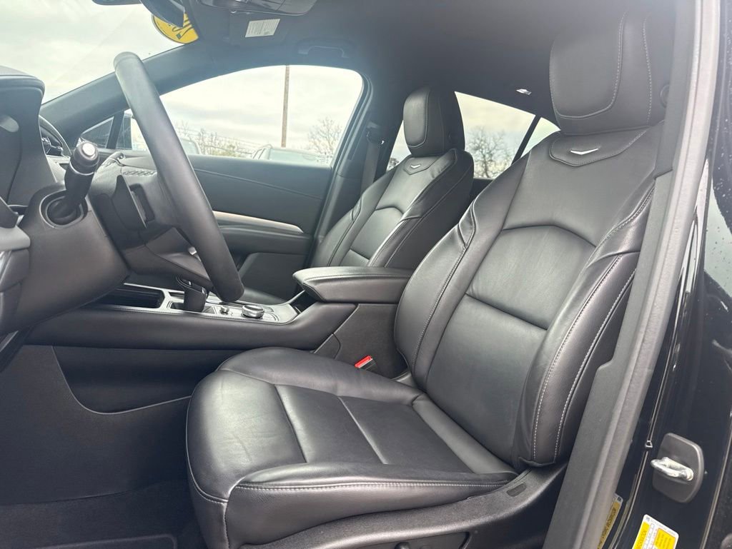 Used 2022 Cadillac XT4 Premium Luxury w/ Safety Alert Package AWD/4WD image 16