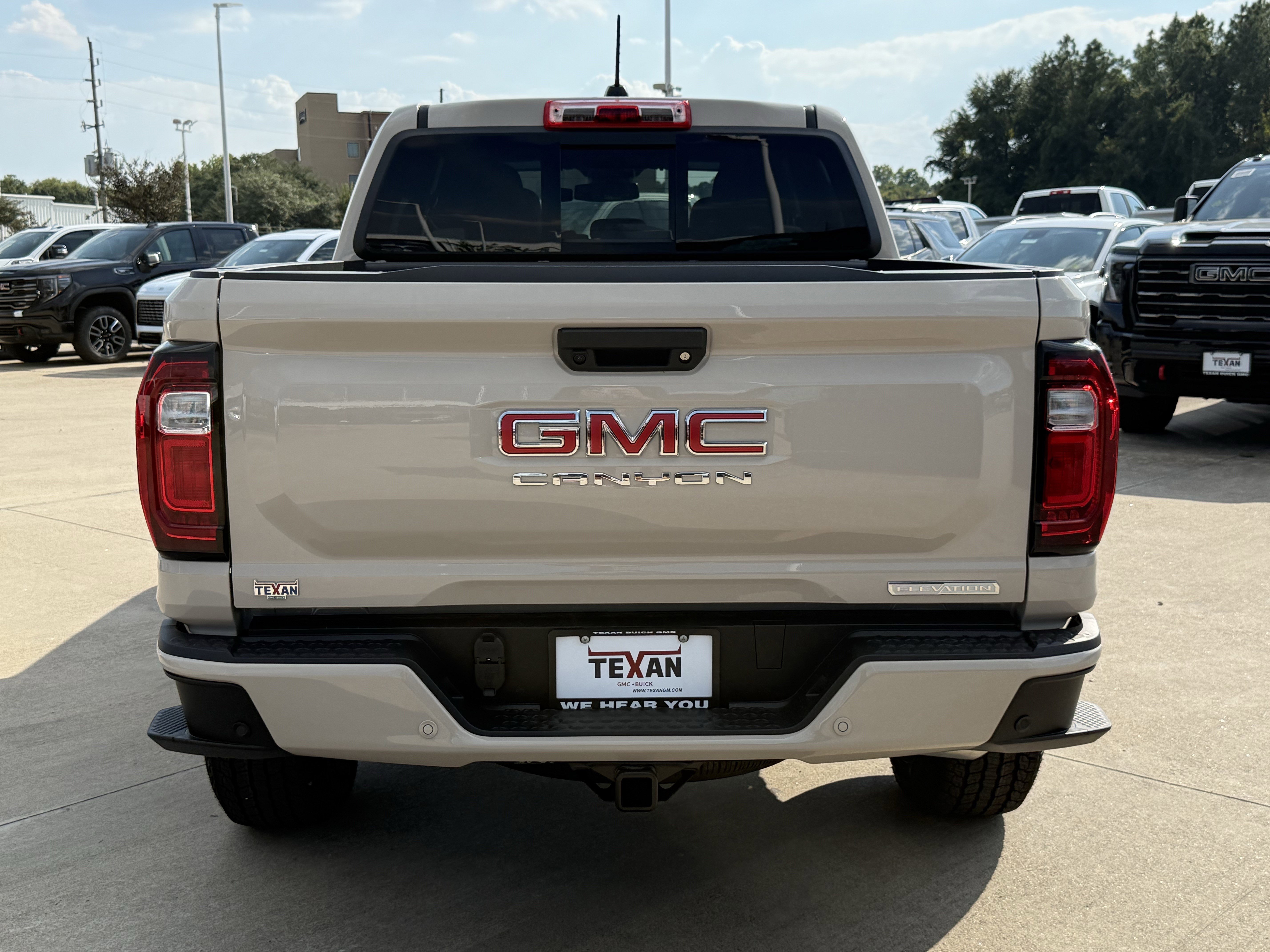 New 2026 GMC Canyon Elevation w/ Convenience Package image 6