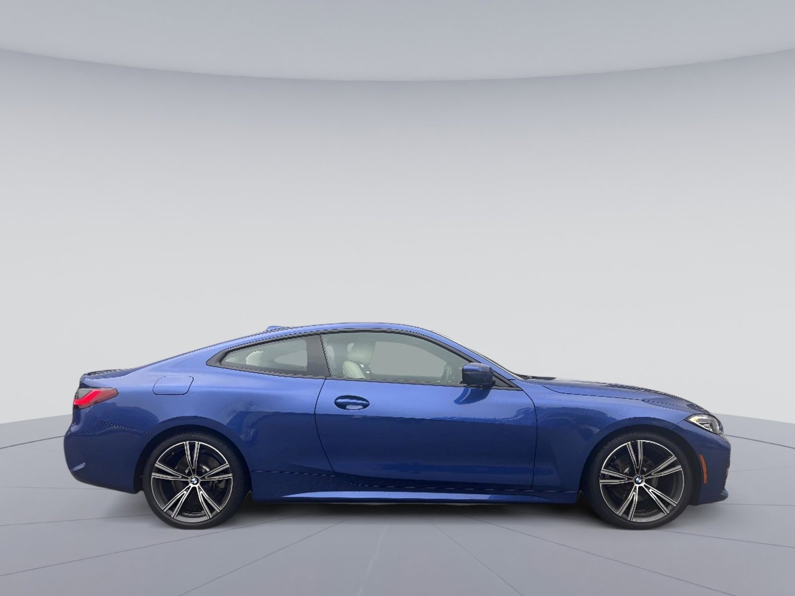 Used 2023 BMW 430i xDrive Coupe w/ M Sport Package image 3