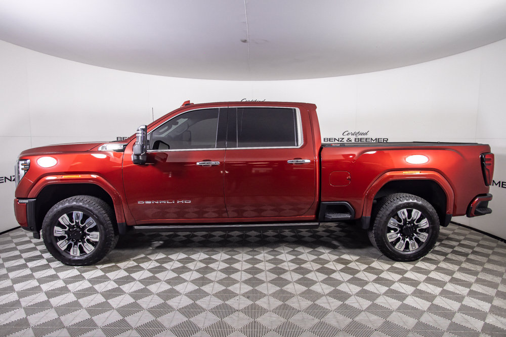 Used 2024 GMC Sierra 2500 Denali w/ Denali Reserve Package AWD/4WD image 8
