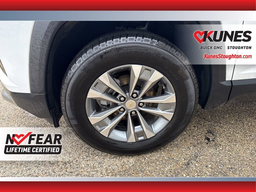 Used 2025 Chevrolet Equinox LT image 16