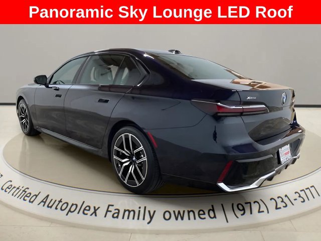 Used 2026 BMW 740i xDrive AWD/4WD image 3