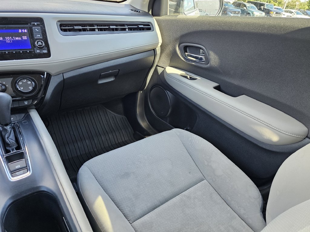 Used 2022 Honda HR-V LX image 14