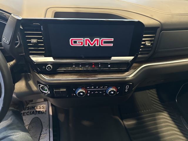 Used 2024 GMC Sierra 1500 SLE image 10