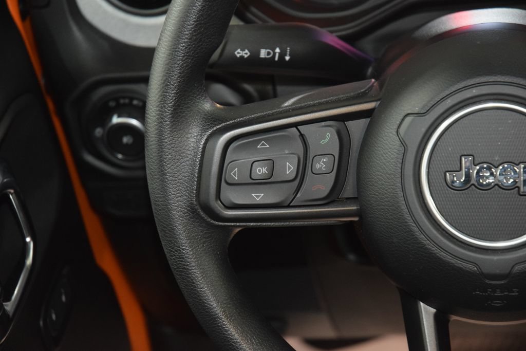 Used 2025 Jeep Wrangler Unlimited Sport AWD/4WD image 34