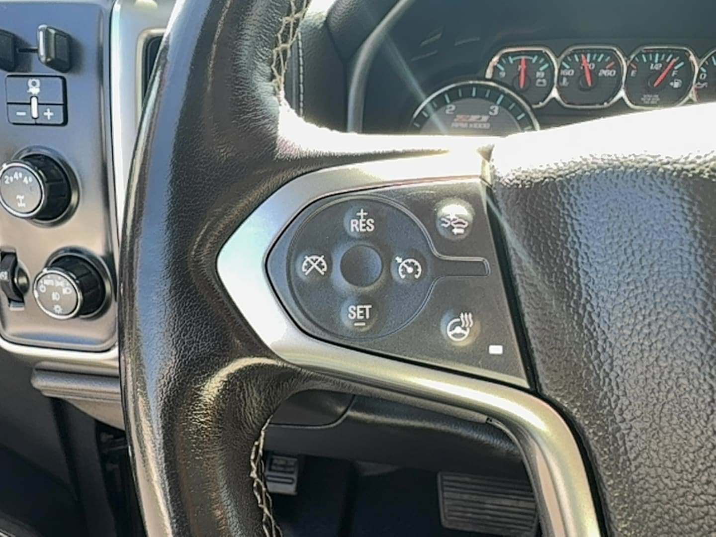 Used 2019 Chevrolet Silverado 3500 LTZ w/ Duramax Plus Package AWD/4WD image 26