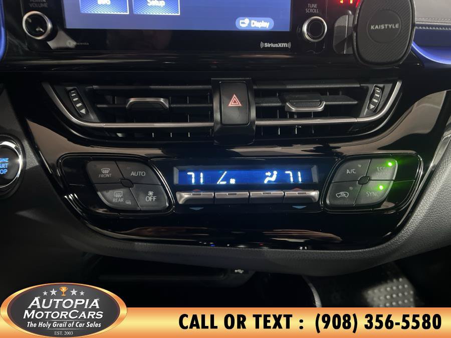 Used 2022 Toyota C-HR XLE FWD image 28