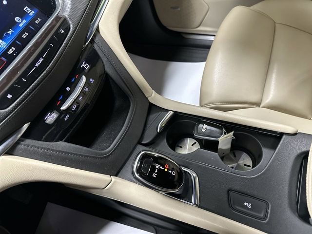 Used 2018 Cadillac XT5 FWD image 13