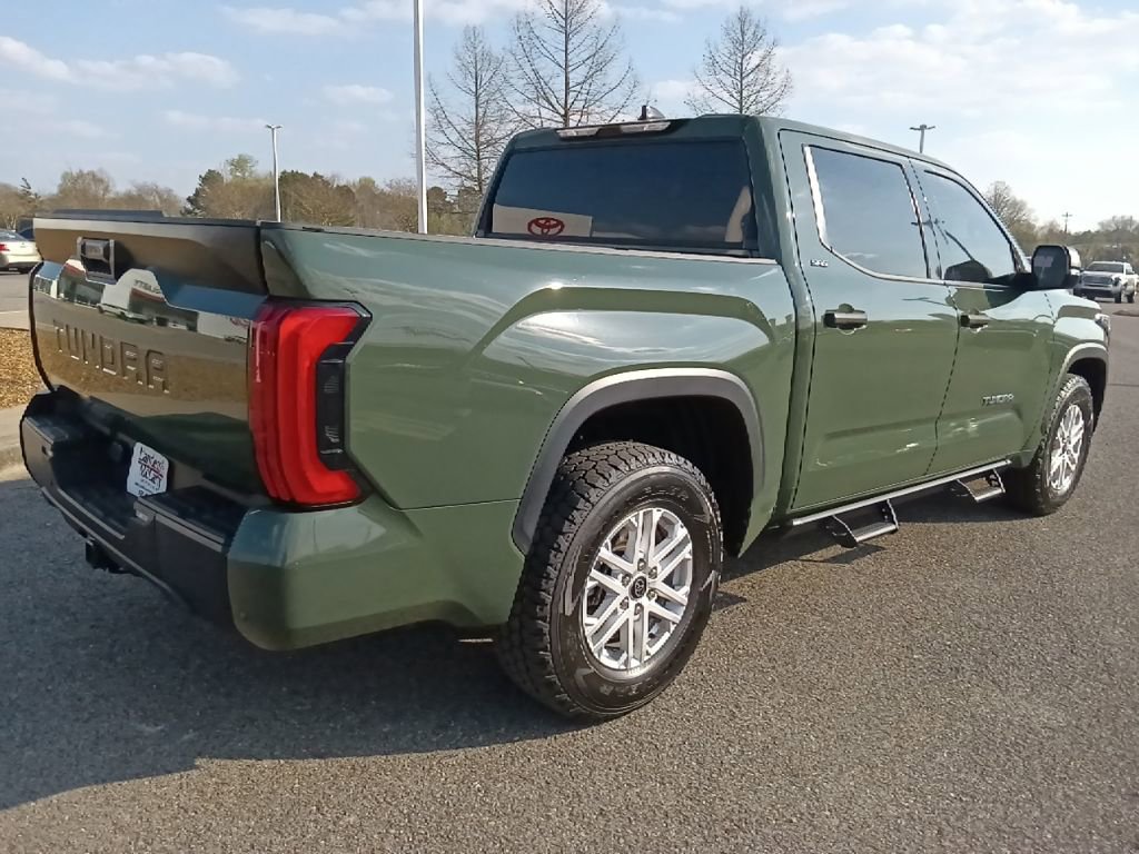 Used 2022 Toyota Tundra SR5 w/ Convenience Package image 3