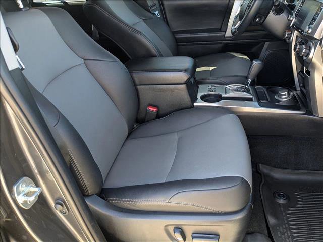 Used 2022 Toyota 4Runner SR5 Premium image 22
