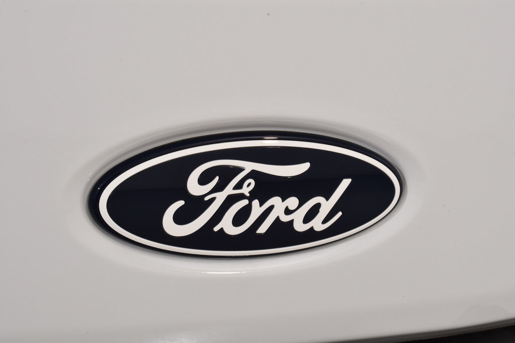 New 2027 Ford Transit 250 148 Medium Roof Extended AWD w/ Load Area Protection Package image 21