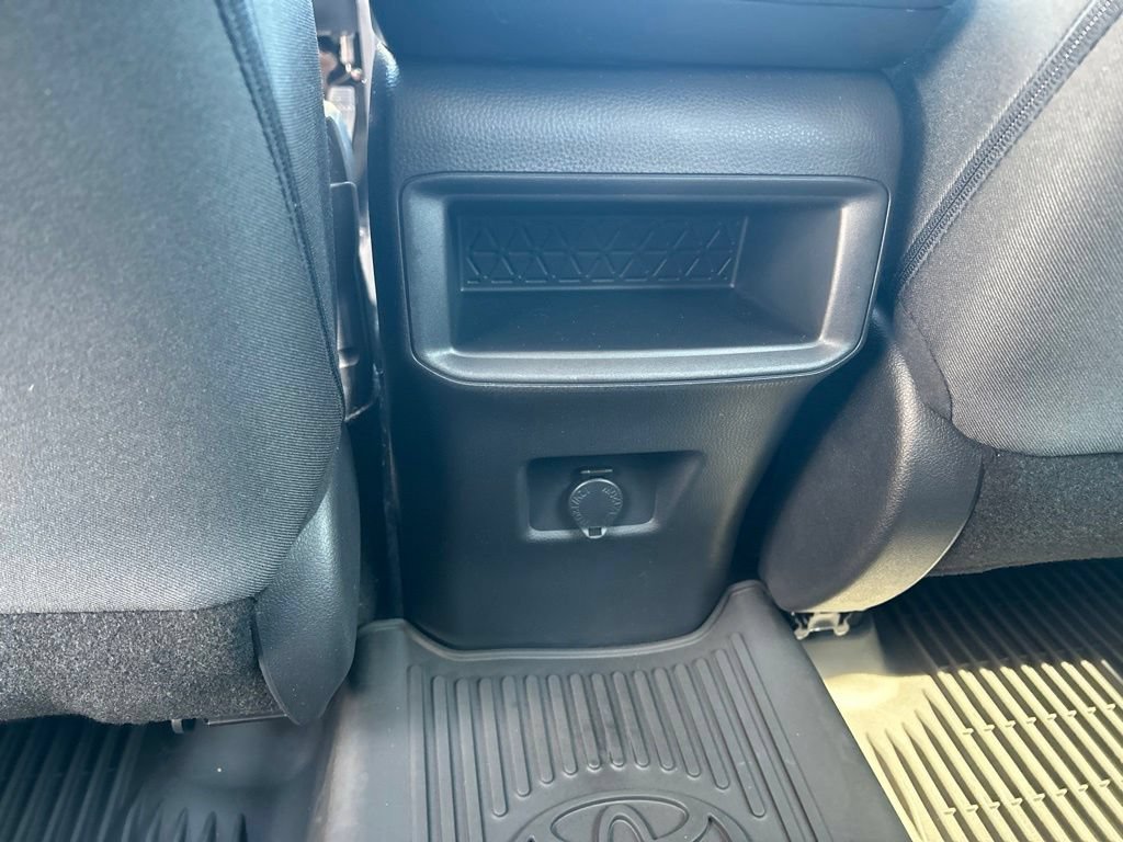 Used 2021 Toyota RAV4 LE FWD image 22