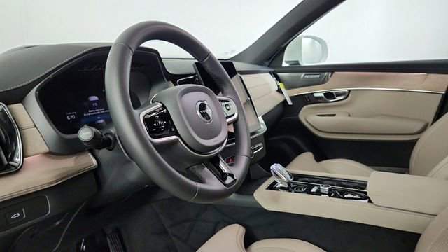 Certified 2026 Volvo XC90 B6 Ultra w/ Protection Package AWD/4WD image 12