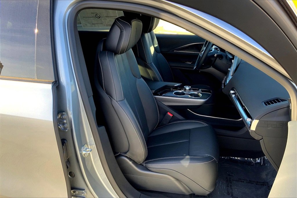 New 2025 Cadillac Lyriq Luxury image 34