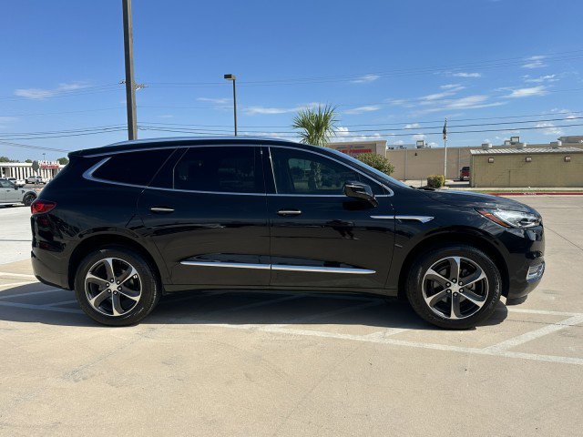 Used 2020 Buick Enclave Essence w/ Sport Touring Edition image 5