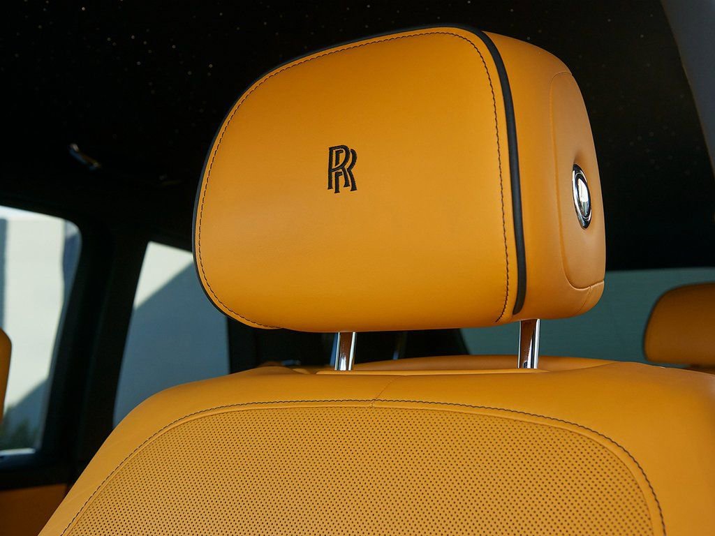 Certified 2022 Rolls-Royce Cullinan Black Badge w/ Leather Finishing Pack image 12
