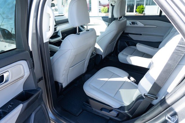 Used 2025 Ford Explorer Active w/ Active Comfort Package AWD/4WD image 27