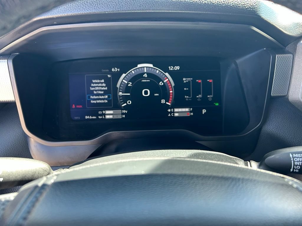 Used 2024 Toyota Tundra Limited AWD/4WD image 17