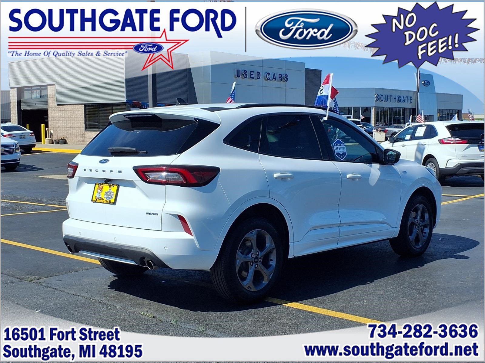 Used 2023 Ford Escape ST-Line w/ Tech Pack #1 AWD/4WD image 2