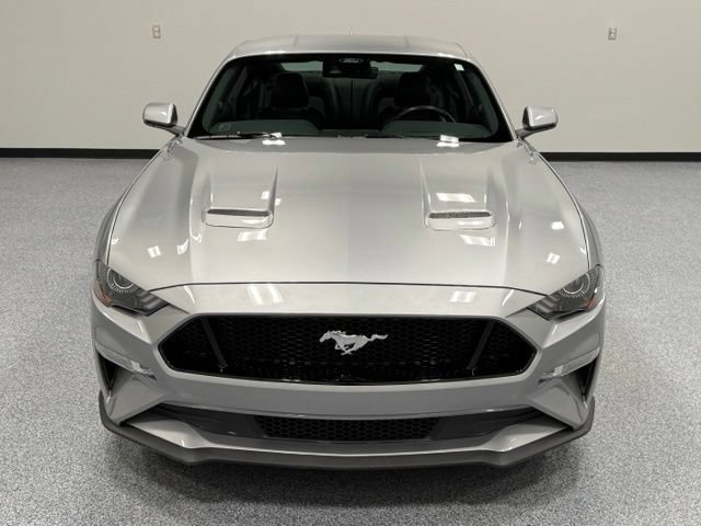 Used 2022 Ford Mustang GT Premium w/ Equipment Group 401A RWD image 3