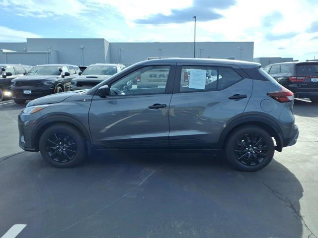 Used 2025 Nissan Kicks Play S FWD image 4