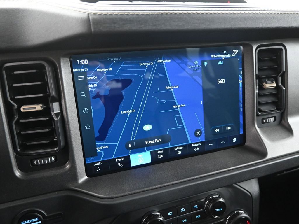 Used 2025 Ford Bronco Badlands image 15