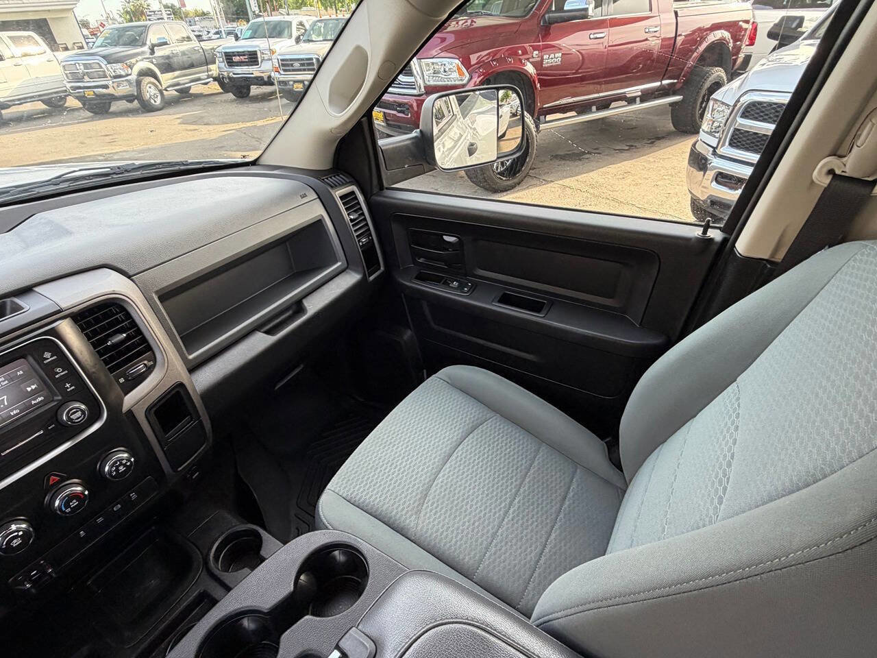 Used 2016 RAM 3500 Tradesman w/ Chrome Appearance Group image 12