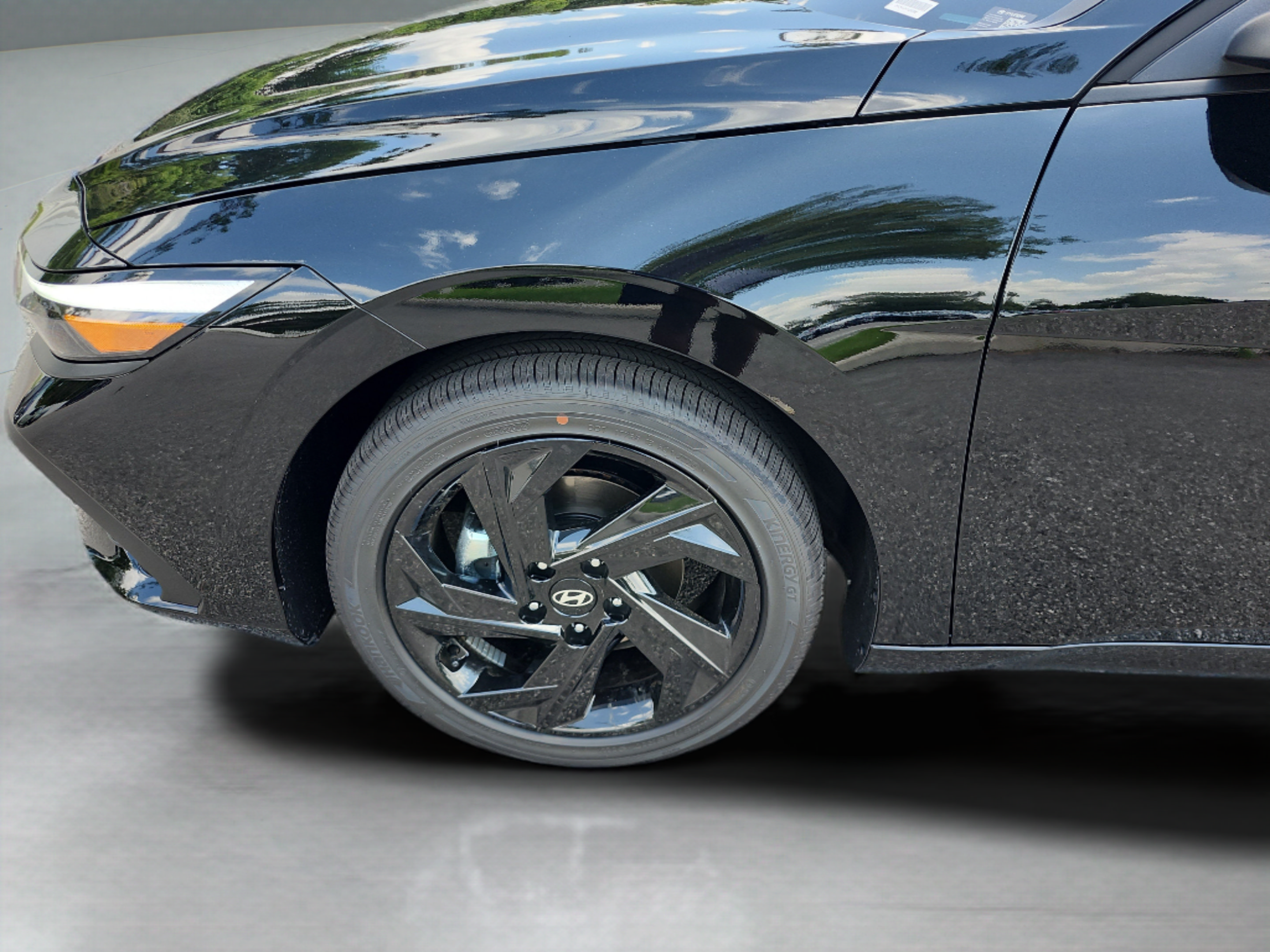 New 2026 Hyundai Elantra SEL Sport FWD image 28