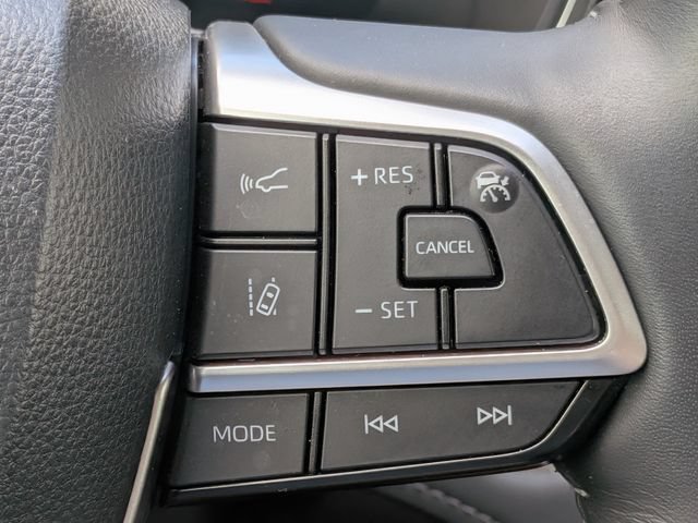 Used 2026 Toyota Highlander Platinum AWD/4WD image 29