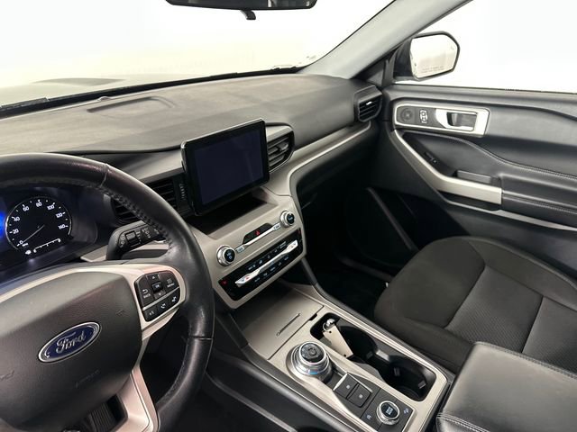 Used 2023 Ford Explorer XLT w/ Class IV Trailer Tow Package image 22