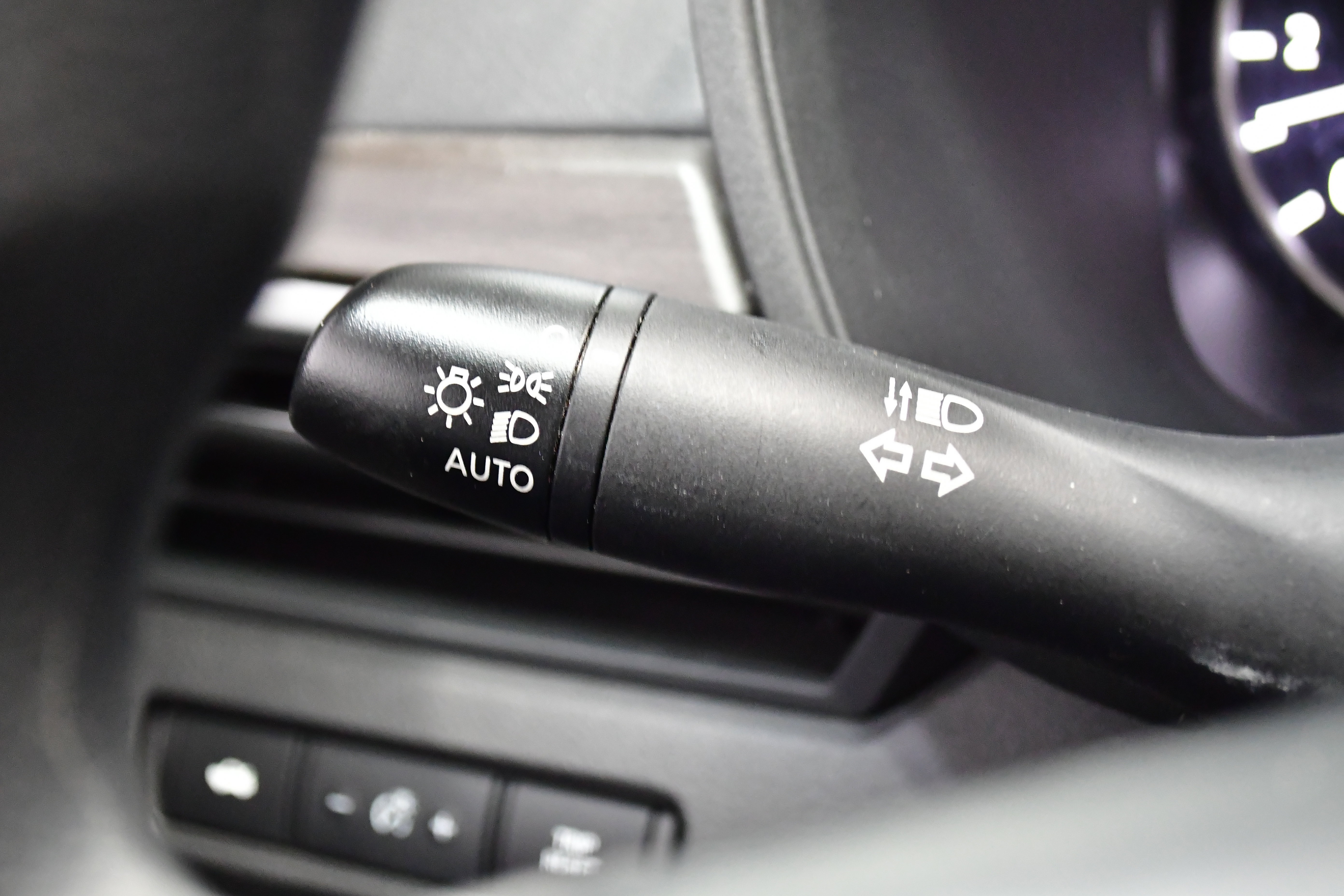 Used 2025 Nissan Altima 2.5 SV image 23