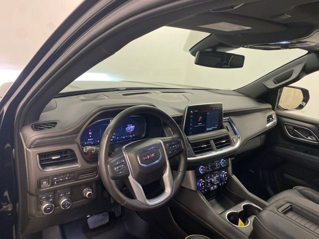 Used 2023 GMC Yukon XL SLT image 7