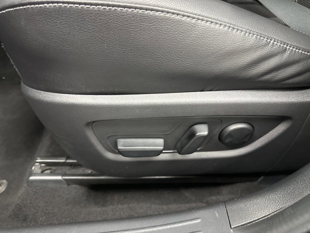 Certified 2025 MAZDA CX-50 AWD 2.5 S w/ Preferred Package image 15