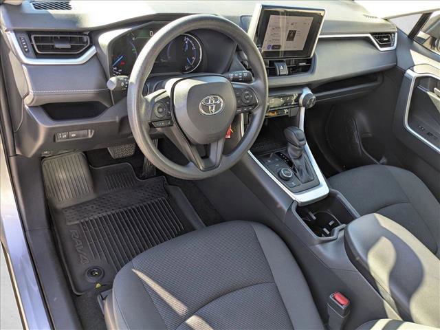 Used 2023 Toyota RAV4 LE image 10