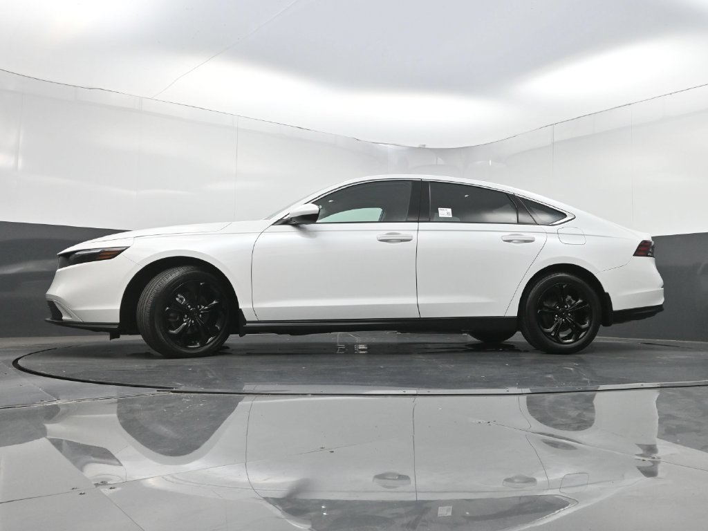 Used 2024 Honda Accord EX image 24