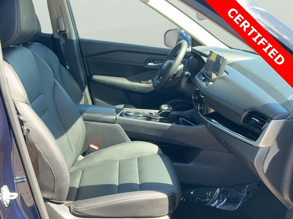 Certified 2026 Nissan Rogue SL AWD/4WD image 11
