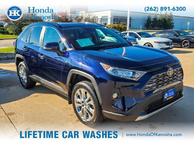 Used 2019 Toyota RAV4 Limited w/ Cold Weather Package AWD/4WD image 3
