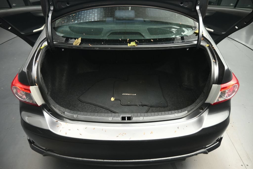 Used 2012 Toyota Corolla S FWD image 58