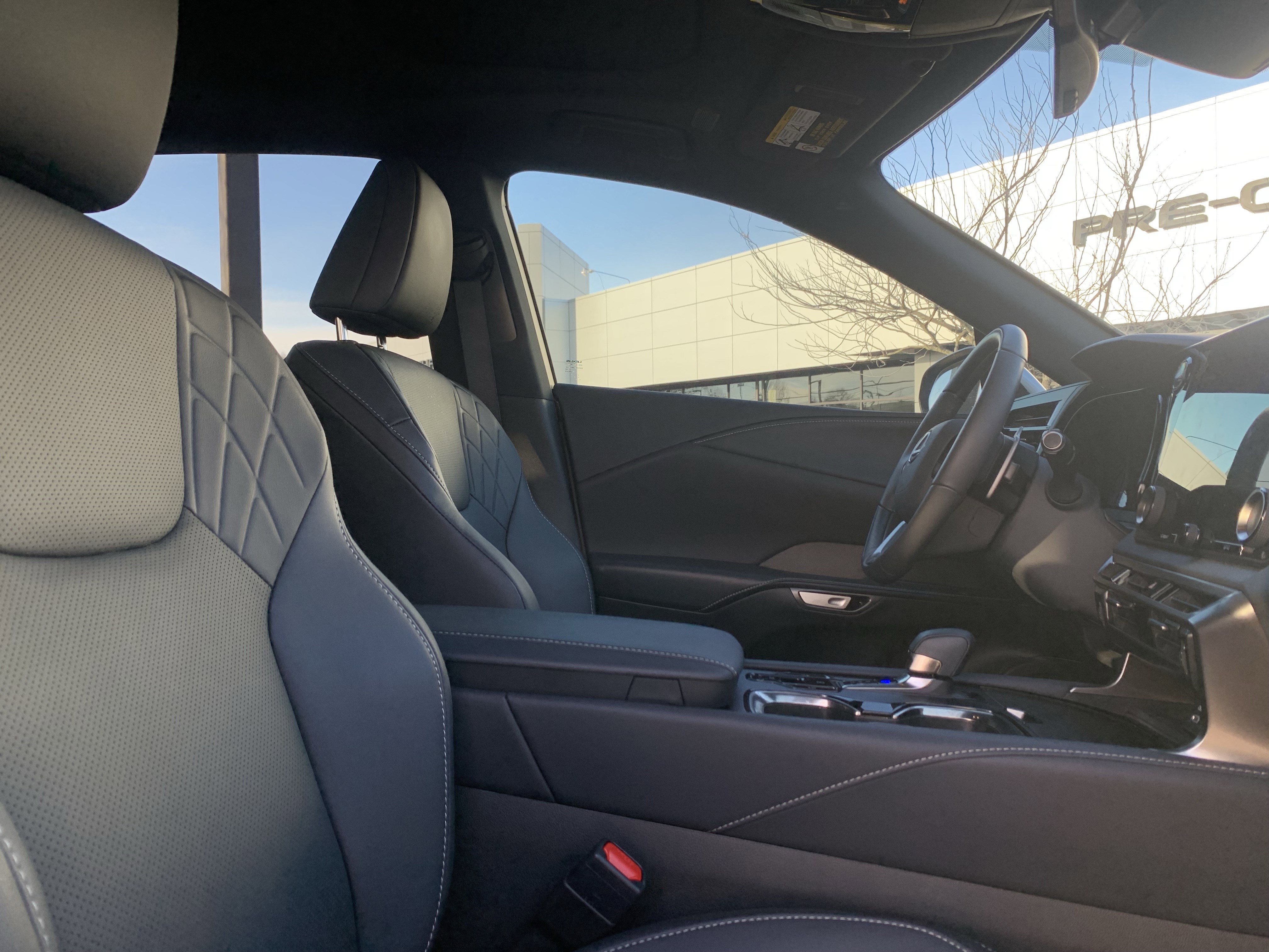 Used 2025 Lexus RX 350 Premium w/ Accessory Package image 35