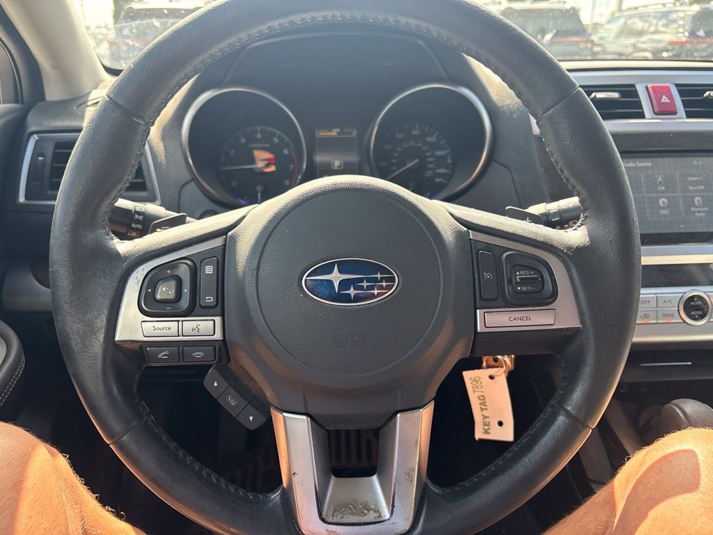Used 2016 Subaru Outback 2.5i Limited AWD/4WD image 2